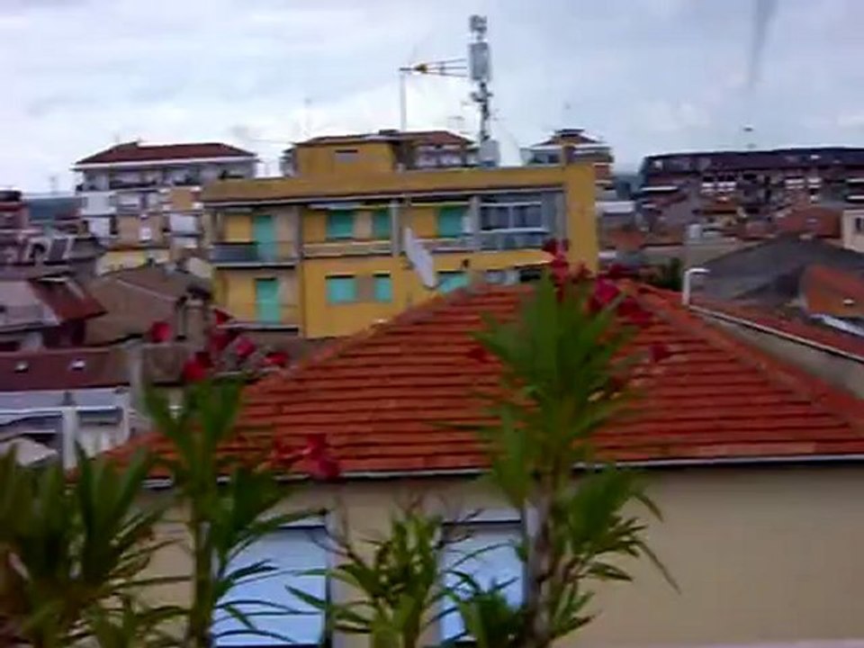 trombe d'aria a s. baenedetto del tronto