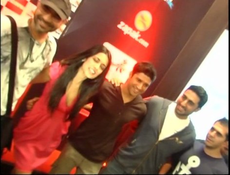 Farhan Akhtar To Sue Times Of India? – LATEST Bollywood News