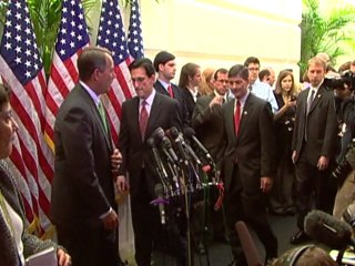 Obama builds coffer for election campaign