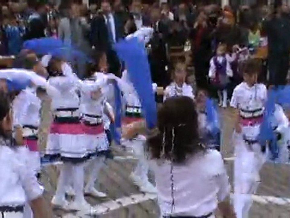 Yeniçubuk Atatürk İ Ö O 2 A sınıfı Yurdanur BOZBIYIK 23 Nisan gösterisi