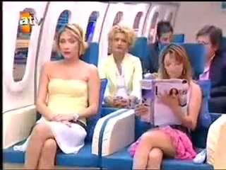 Ata Demirer - Hostes videosu