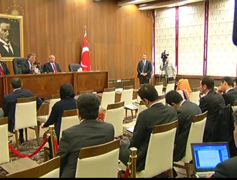 Cumhurbaşkanı Gül, Sırbistana gitmeden önce soruları cevapladı