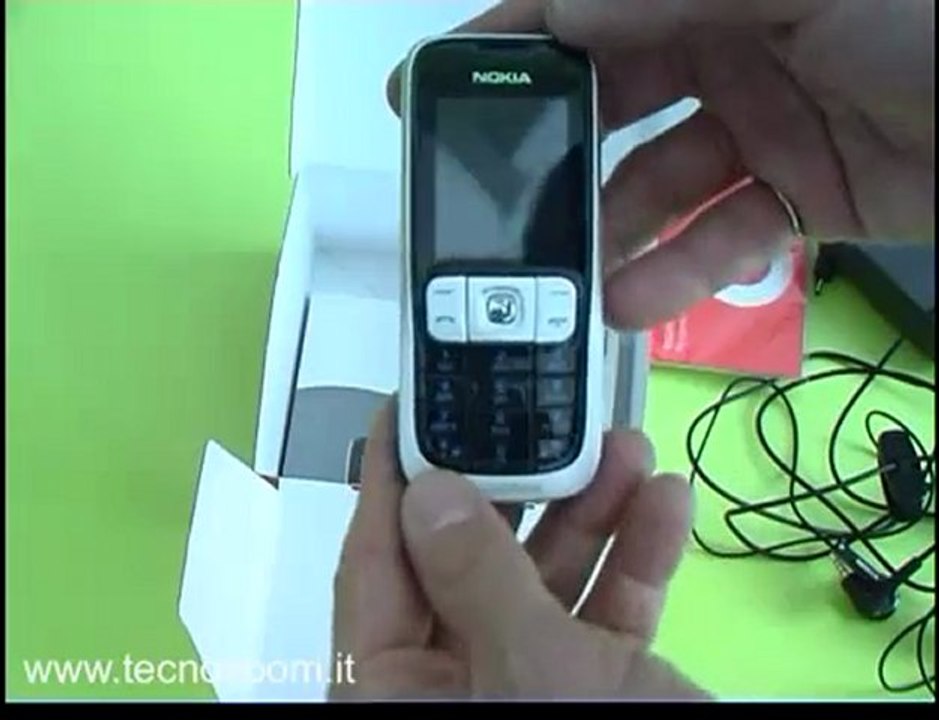 Videorecensione Nokia 2630 confezione d'acquisto