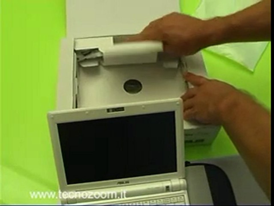 Videorecensione Asus Eeepc 900 confezione d'acquisto