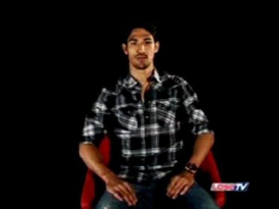 LOSC TV Tulio De Melo répond aux  internautes et de ses coéquipiers.
