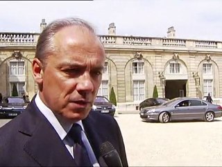 Suicide/France Télécom: tirer "toutes les conséquences" (Richard)