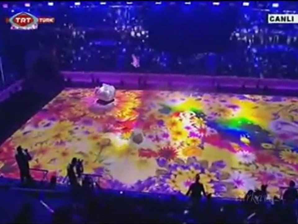 1 KELEBEK 1.Dünya Çocuk oyunları açılış töreni TRT