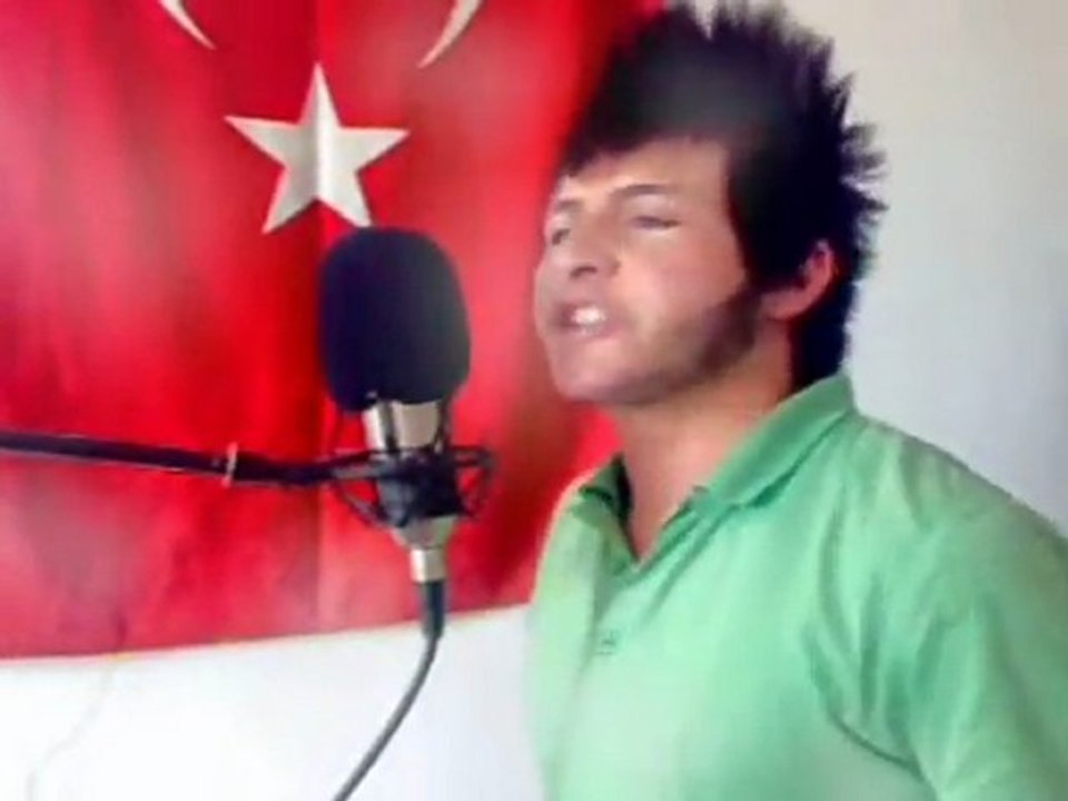 Ahmet-K - Bir Kadın Yüzüne ( New Klip ) 2
