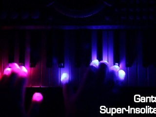 Gants LED en démo !