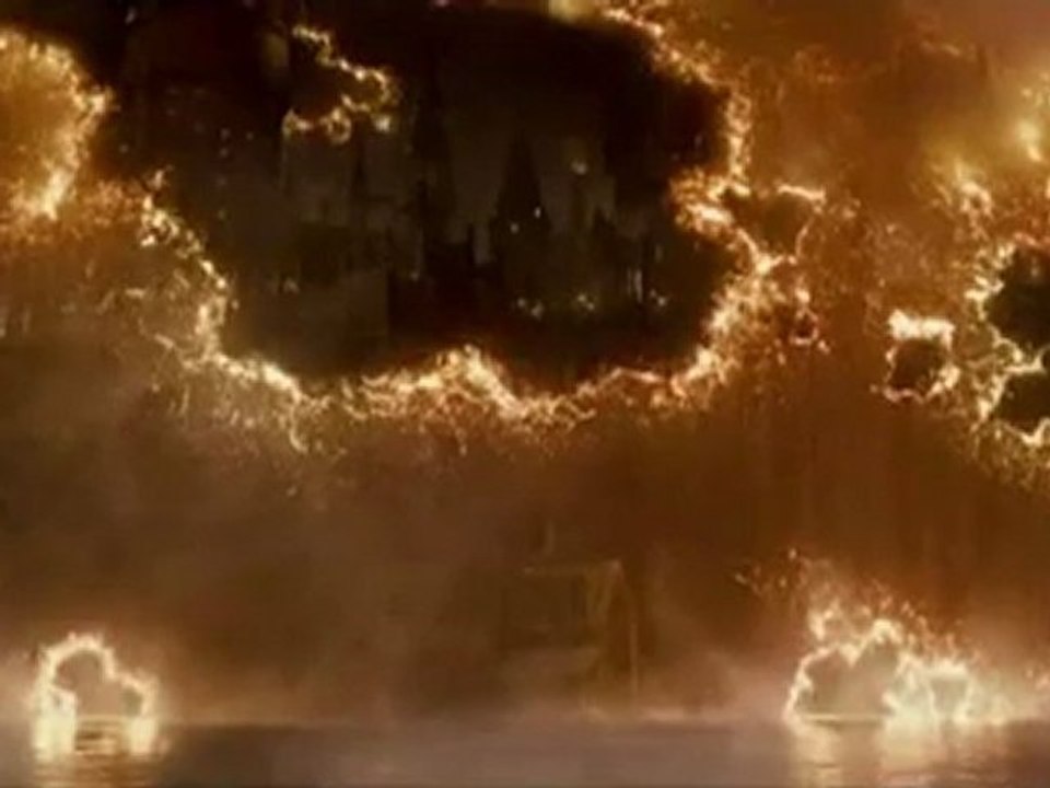 Harry Potter and the Deathly Hallows: Part 2 Official Trailer