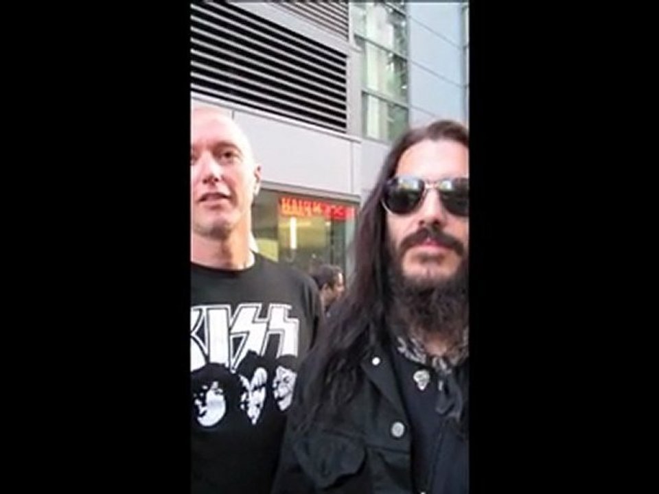 Machine Head descend "like Locusts"  on Golden Gods 2011