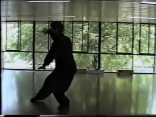 吴式太极拳。Wú shì Tàijíquán, año 1985.wmv
