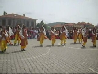 23 NİSAN 2011 SUVERMEZ İLKÖĞRETİM OKULU HALK OYULARI