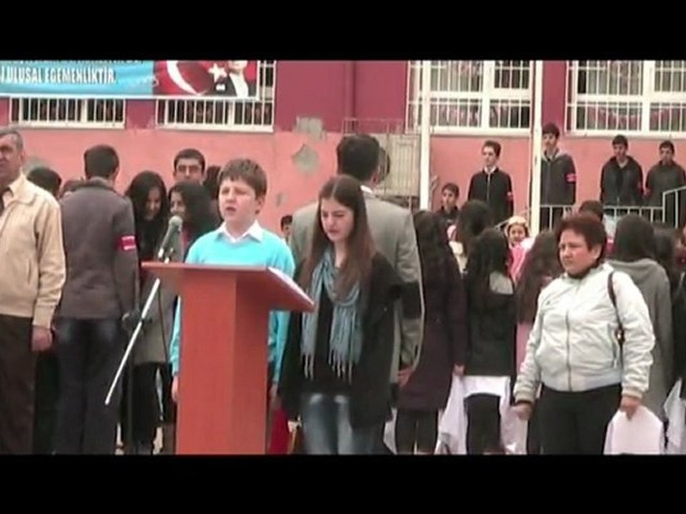 Bolum 1 - 23 Nisan Ulusal Egemenlik ve Çocuk Bayramı 2011 Nuri Erbak İlköğretim Okulu