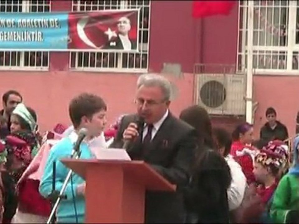 Bolum 2 - 23 Nisan Ulusal Egemenlik ve Çocuk Bayramı 2011 Nuri Erbak İlköğretim Okulu