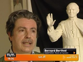 Une statue géante... de Jean Paul II (Lyon)