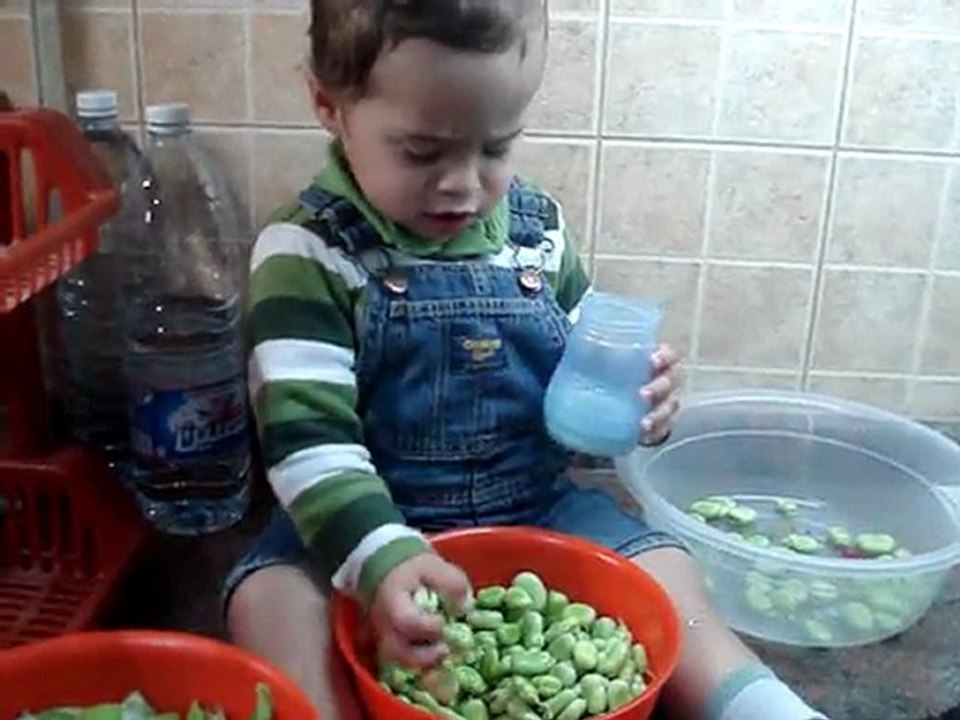 Anaël cuisine (20 mois)