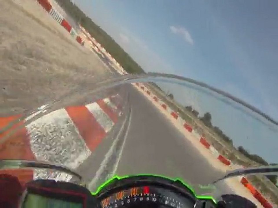 ledenon avec kawasaki zx10R  le 25.04.11