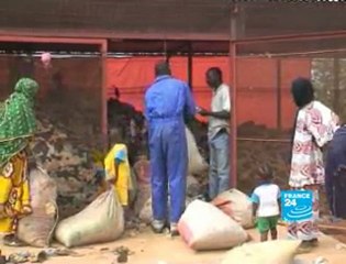 FRANCE24 avr 2008 - les Pavés de Mopti / Sévaré