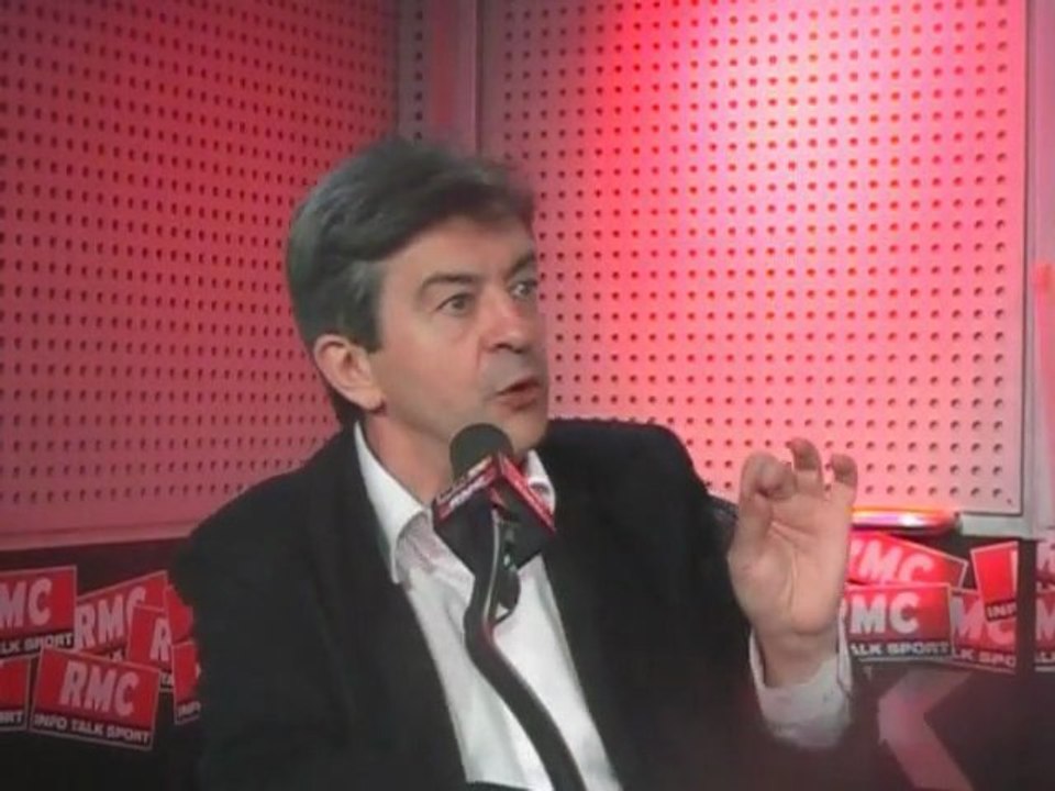 "Madame le Pen, il faut donner des papiers au sans papiers !" Jean-Luc Mélanchon