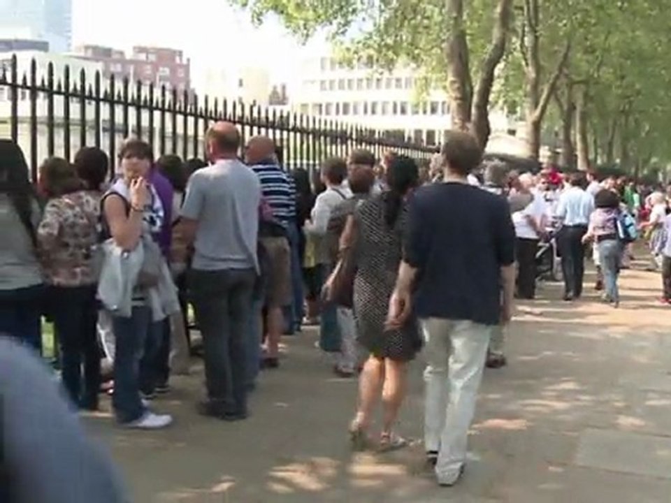 London fiebert Royals-Hochzeit entgegen