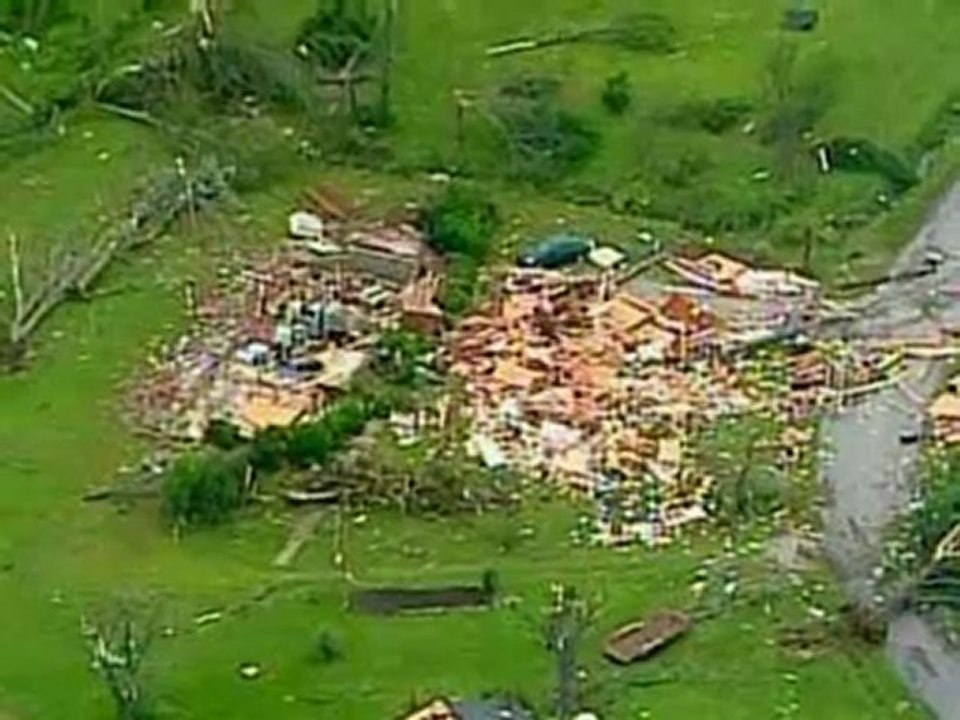 Dozens dead after US tornadoes