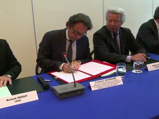 Baisse de la TVA: les restaurateurs promettent 20 000 emplois