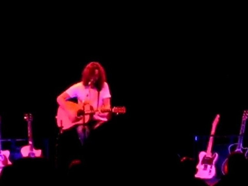 Chris Cornell - Better Man (Pearl Jam cover)