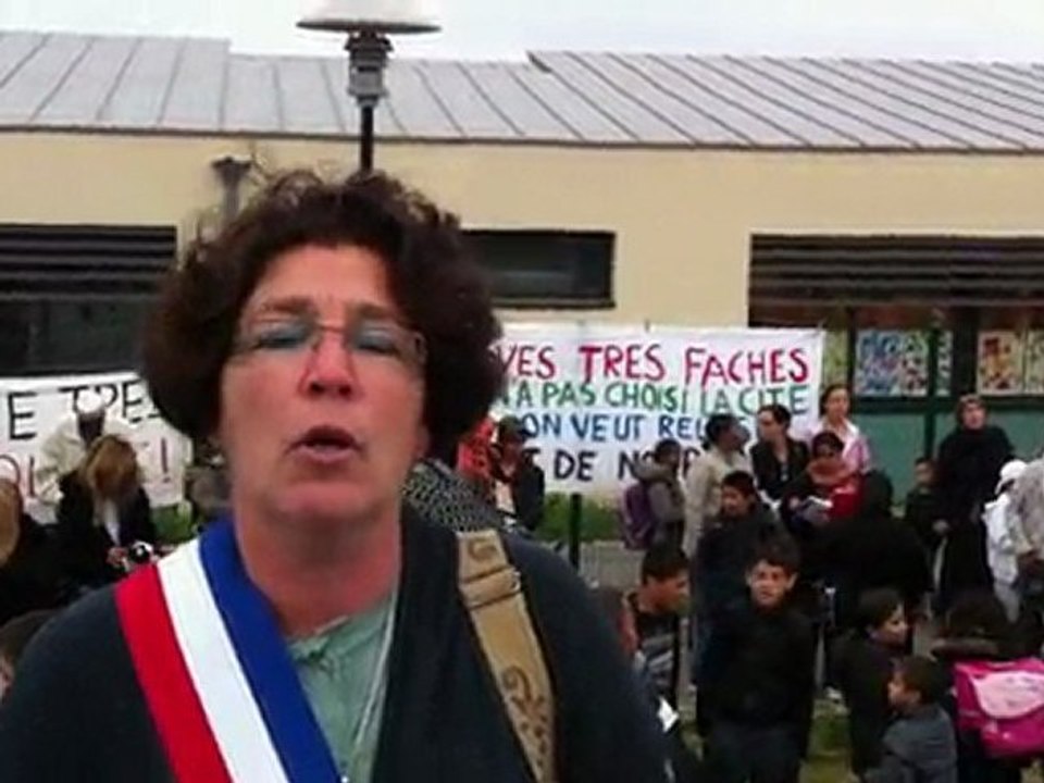 Mobilisation à l'école Hélene Boucher le 28 avril 2011 Isabelle Herfeld