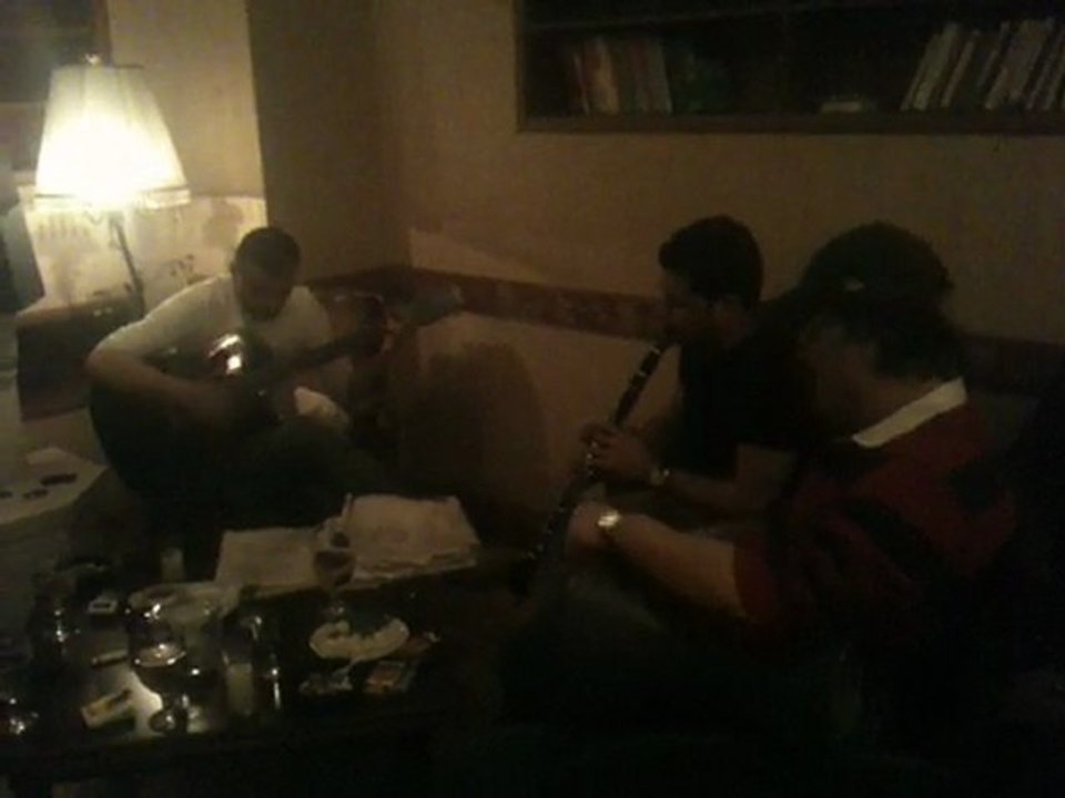 Grup sinyal - Bir sevmek bin defa ölmek demekmiş