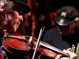 Irish / Scottish fiddle at Heinhold's Pub in Oakland (Triple Spiral Productions)