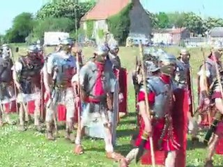Bavay : manœuvres militaires sur le forum romain
