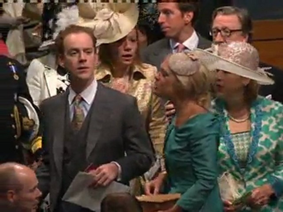 Guests start arriving for Royal wedding