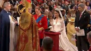 Prince William and Princess Cathrine KISS wedding