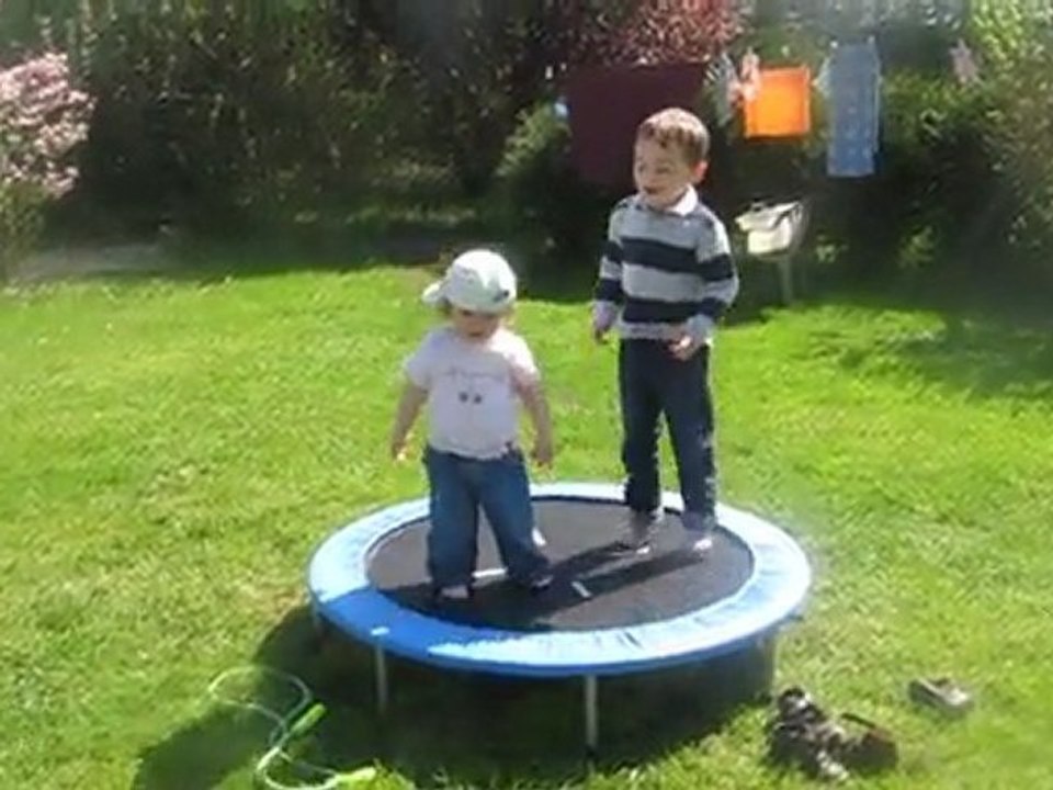 Avril 2011 trampolin