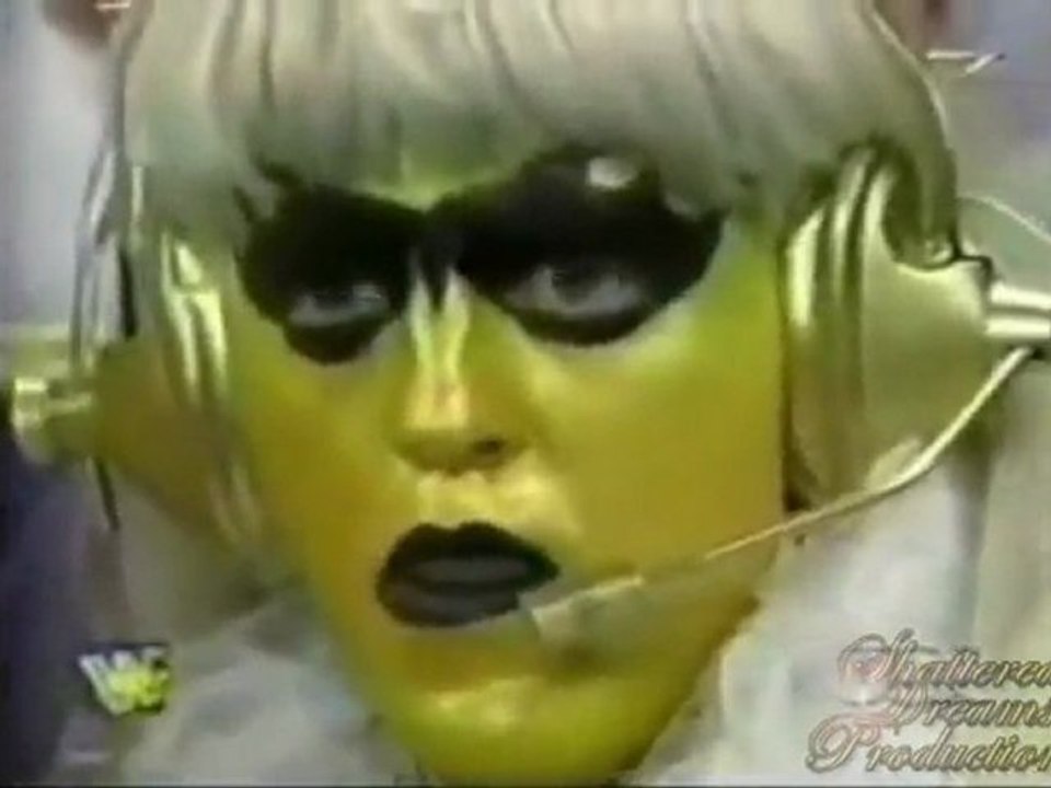 Undertaker vs. Owen Hart (Goldust on Commentary) - Raw - 5/6/96