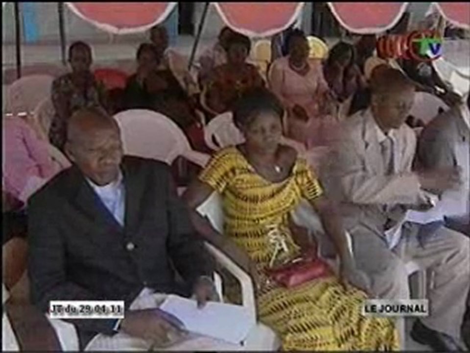 Don des tables-bancs aux écoles du quartier 68 à Talangaï