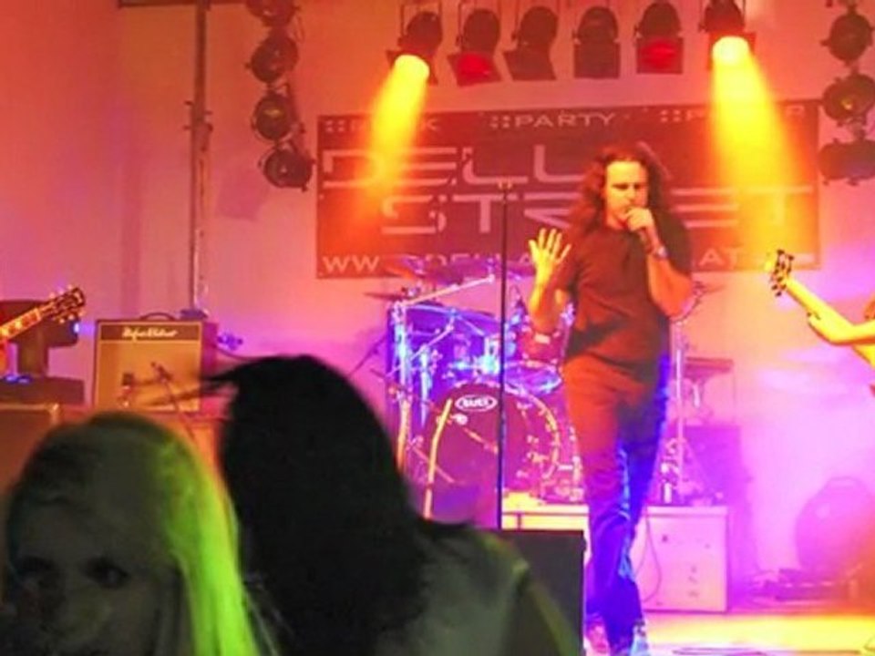 Autumn Leaves - Groovedoctor´s Bass Version