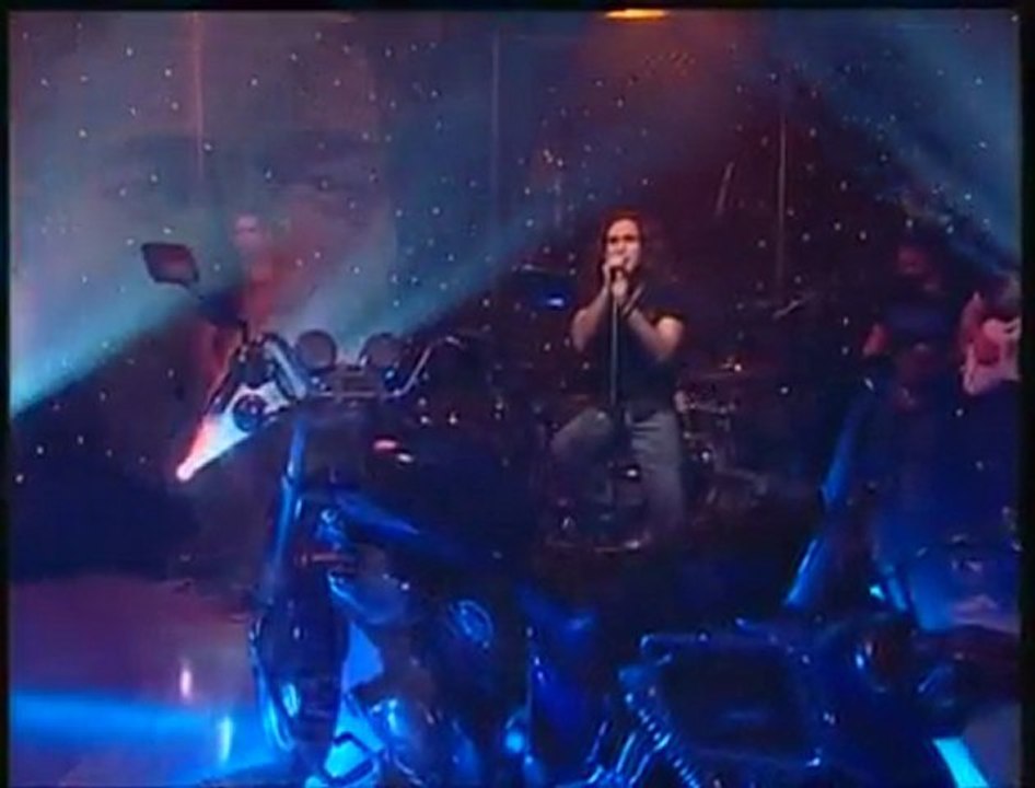 Umut Kuzey - Sevdan Bir Ateş