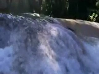 GEL GÖR BENİ AŞK NEYLEDİ