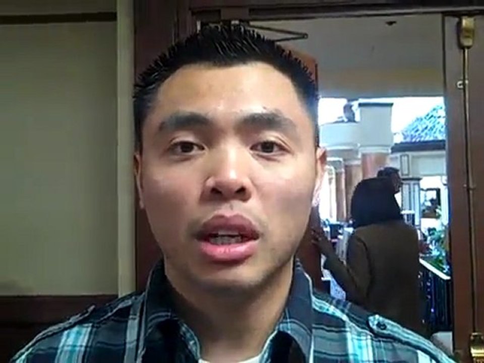 Tom learns the Art of Negotiation from Investors Workshops