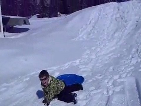 gocanada 20110430 Slide at Tanya crescent