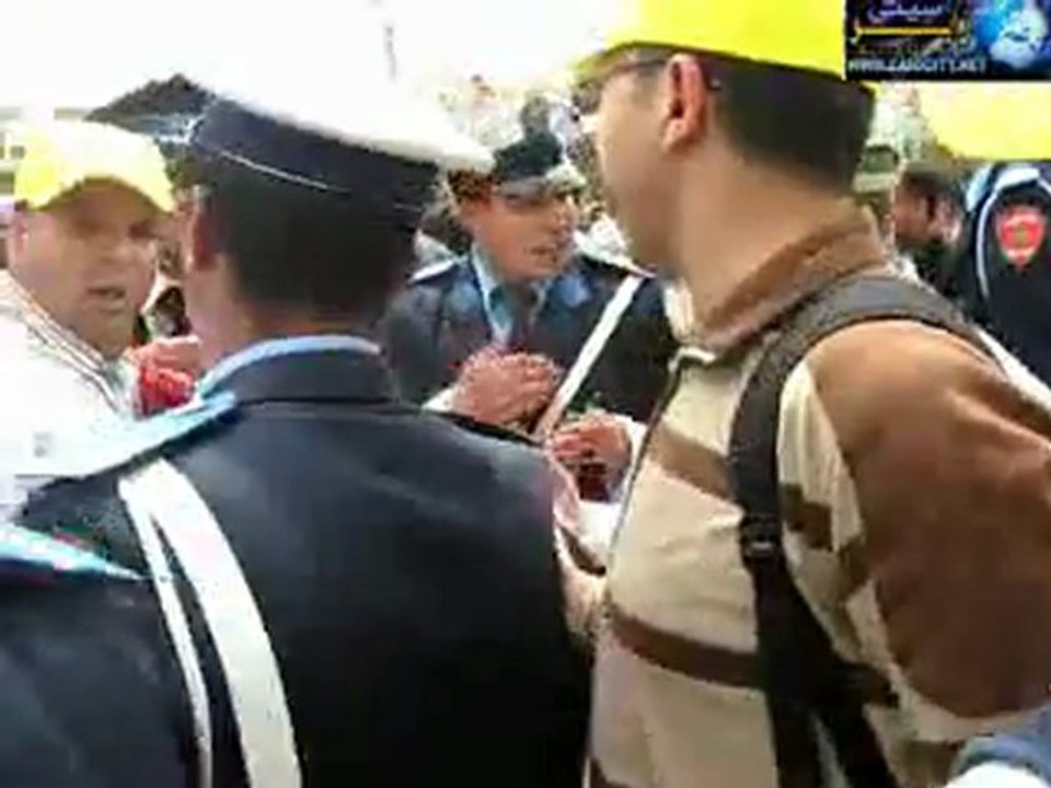 صدامات بين المعطلين والمكتب المحلي للكدش في ذكرى فاتح ماي بزايو