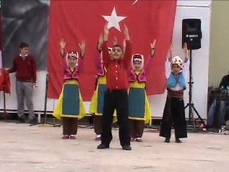 Klip Playbek Sev Dünyayı