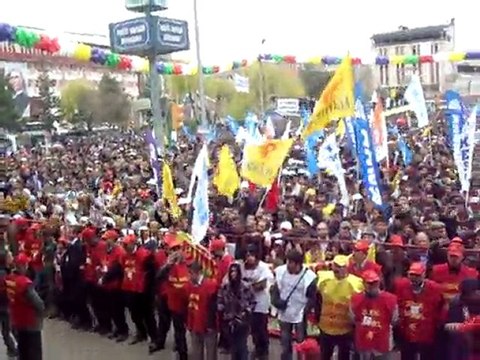 BASKALENEWS 1 MAYIS VAN