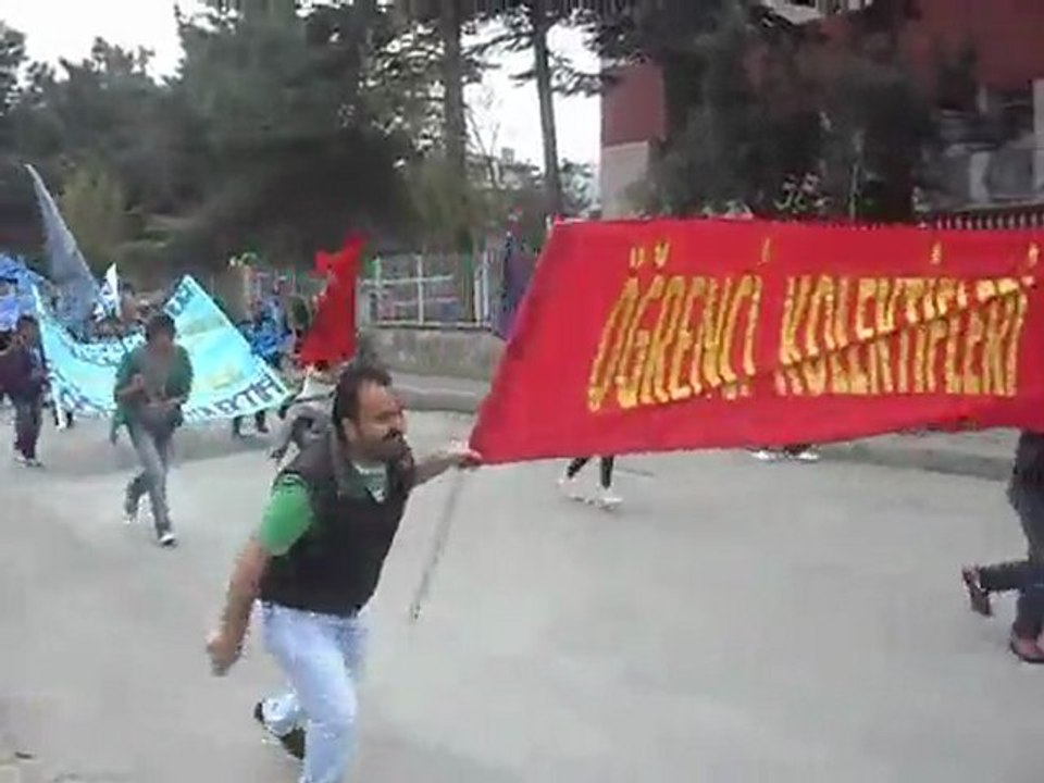 İsyan-Devrim-Özgürlük