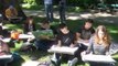 Séance de croquis au jardin des Prébendes par les étudiants de 2ème année de l'école Brassart