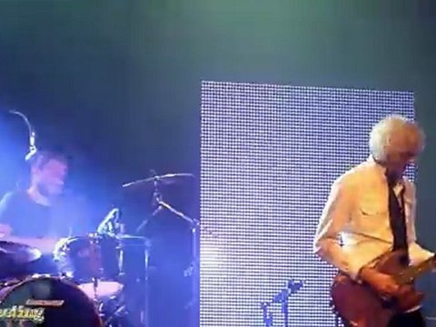 LOUIS BERTIGNAC 22m2 Live Toulouse Le Bikini 28/04/2011