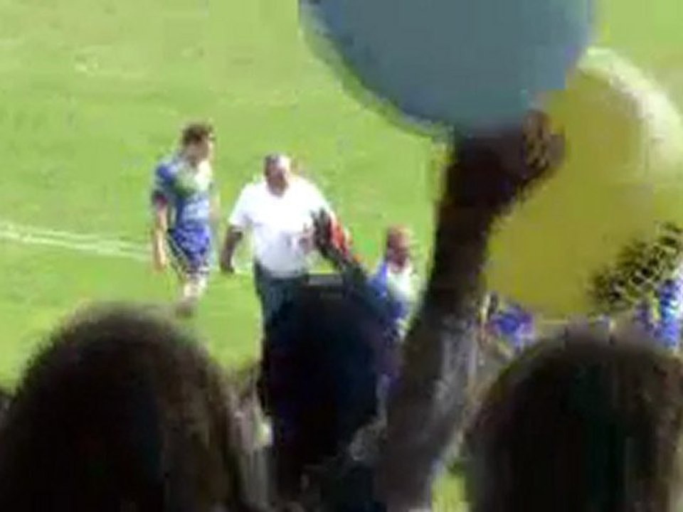 le coup d 'envoi  finale championnat languedoc  honneur 2011