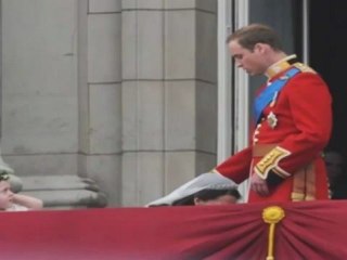 Stunning Royal Wedding Photo You Can't Miss 👑